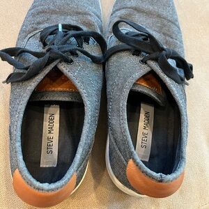 Steve Madden Gray Casual Loafer